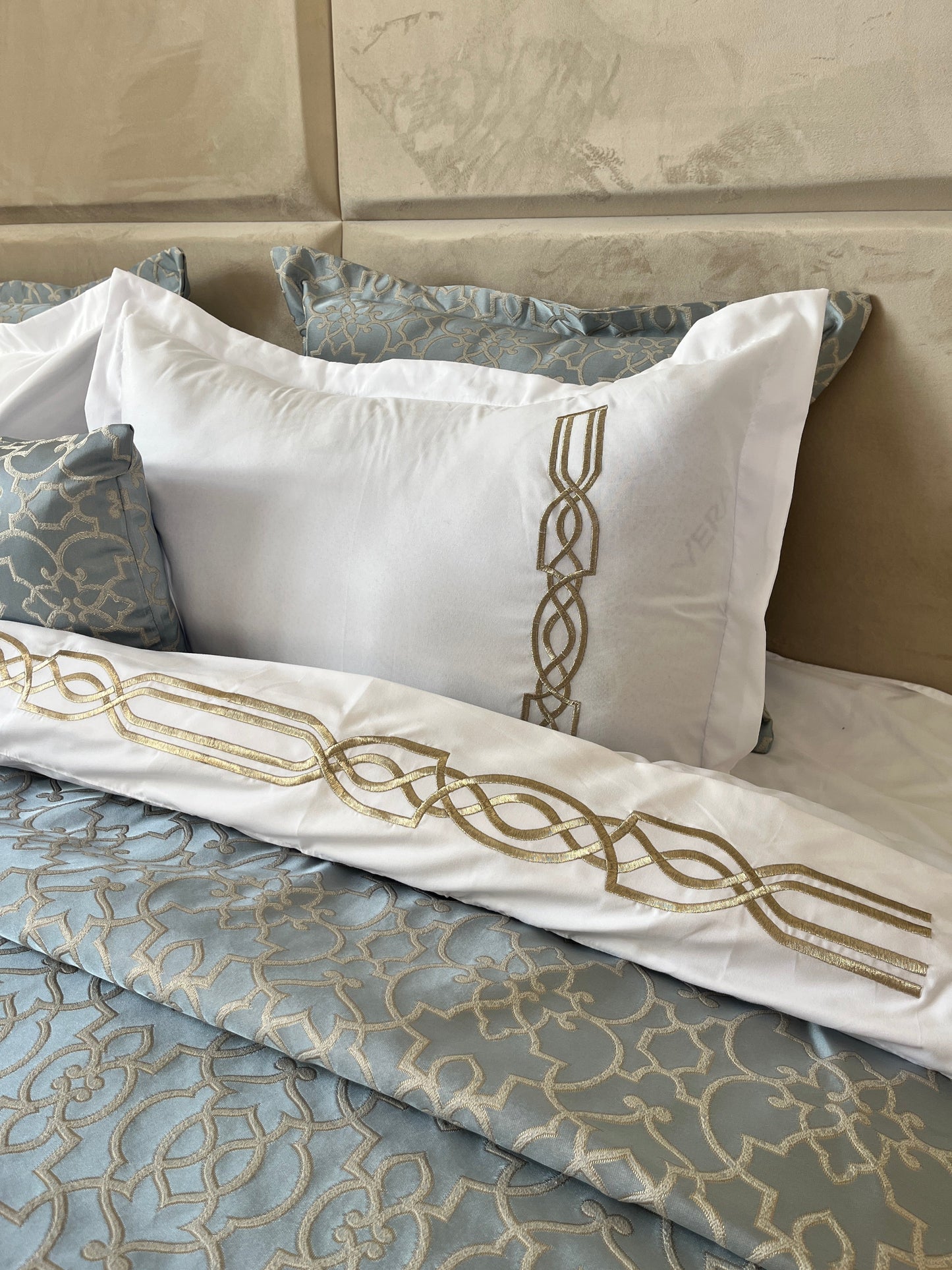 ✨ Rêve d’Andalous – Couvre-lit Brocart de Luxe 7 Pièces